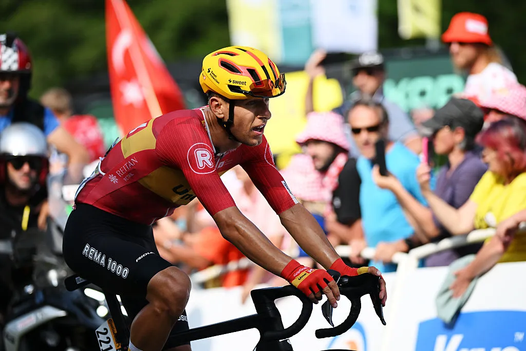 "Ini terasa sangat menakutkan" – Tobias Halland Johannessen mengungkapkan besarnya ancaman setelah kecelakaan Tadej Pogačar di Tour de France