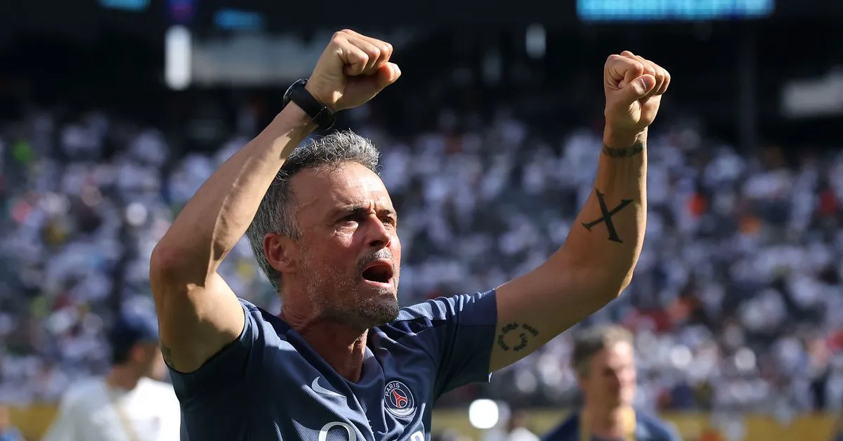 Luis Enrique Sebut Ponselnya 'Penuh Pesan dari Fans Barça' Setelah PSG Hancurkan Real Madrid